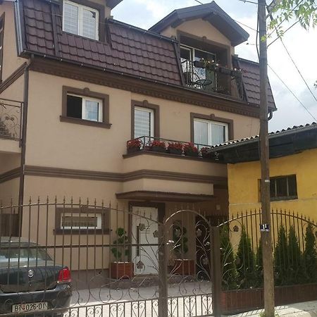 Emma Apartments Bitola Extérieur photo