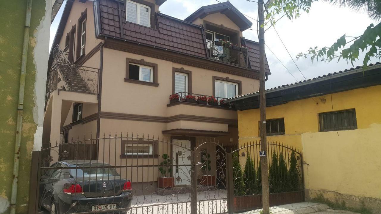 Emma Apartments Bitola Extérieur photo